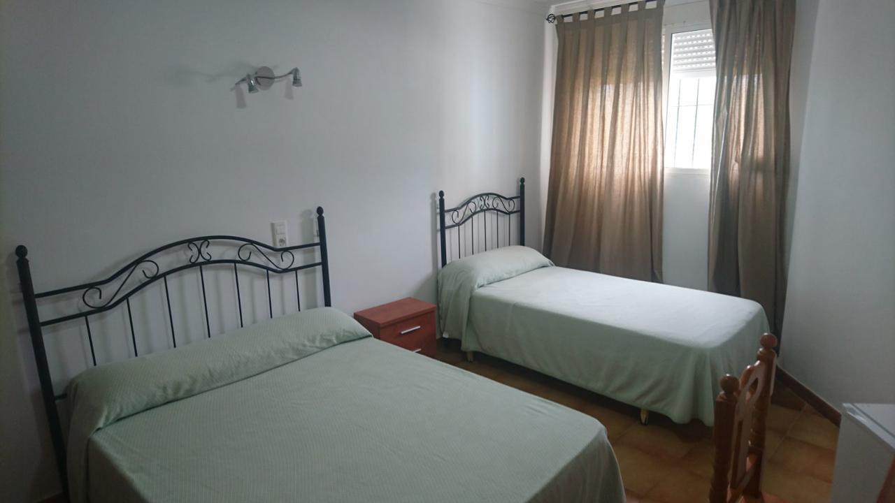 Hostal Tamarindos Matalascanas Bagian luar foto
