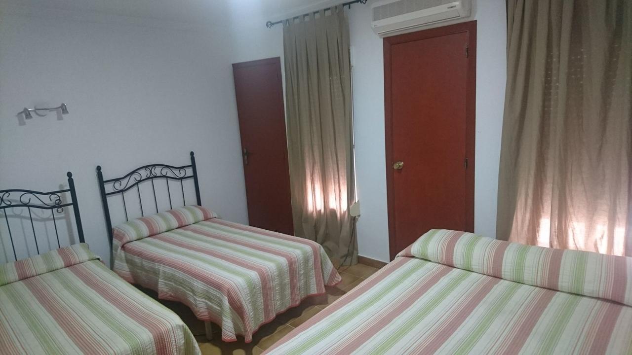 Hostal Tamarindos Matalascanas Bagian luar foto